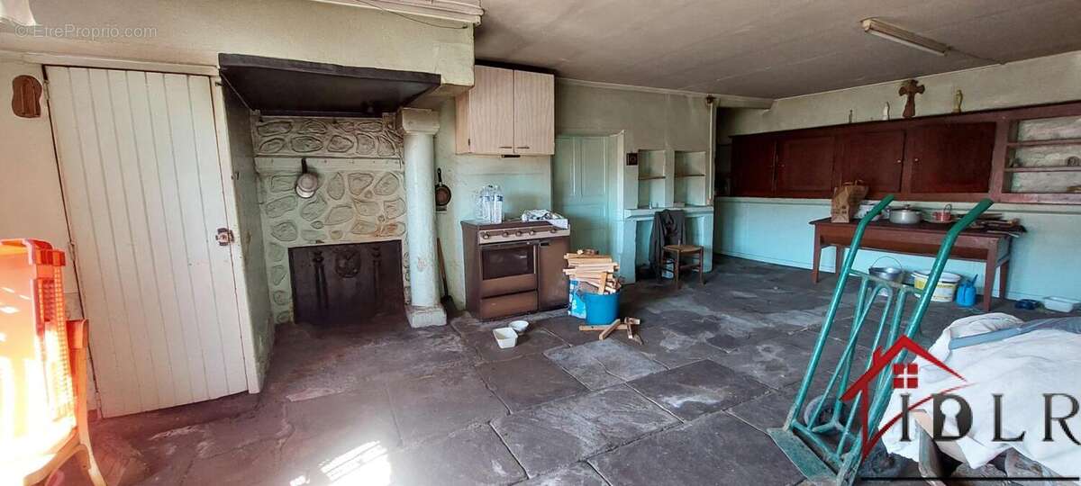 Ancienne ferme à renover avec étang,3 hectares de terrain - photo 15