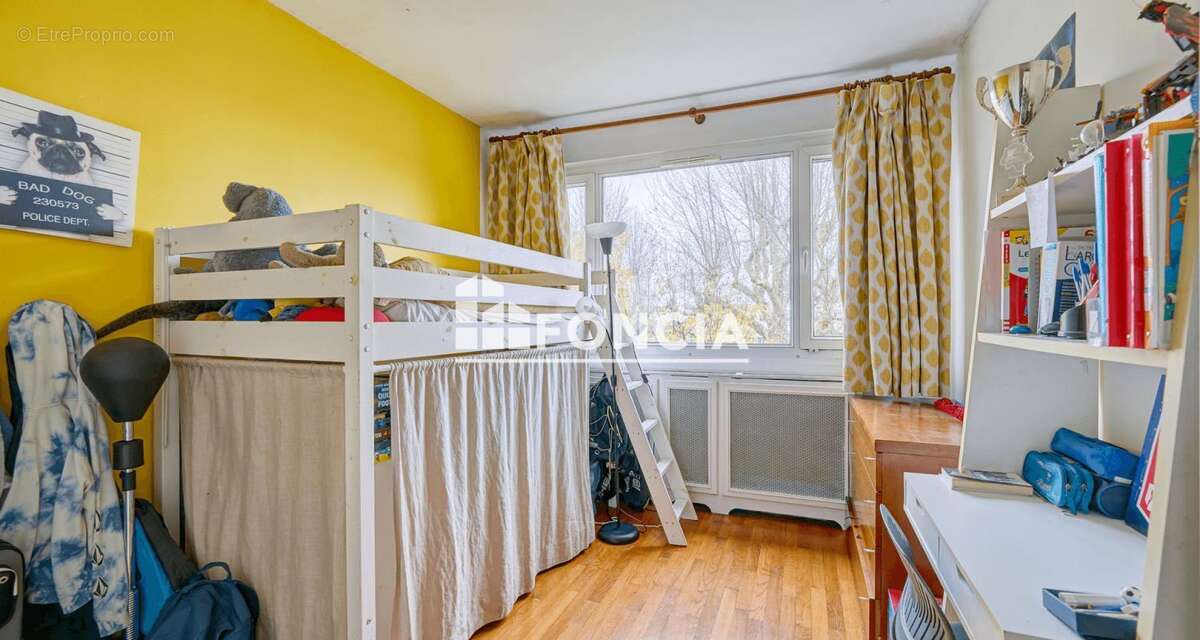 Appartement à BOURG-LA-REINE