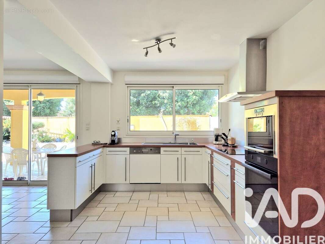 Maison 245 m² à Espira-De-L'agly  - photo 3