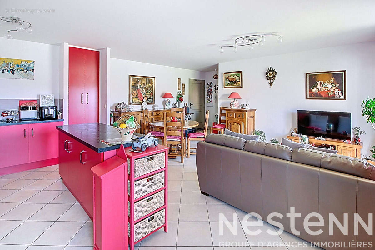 Appartement à SALERNES