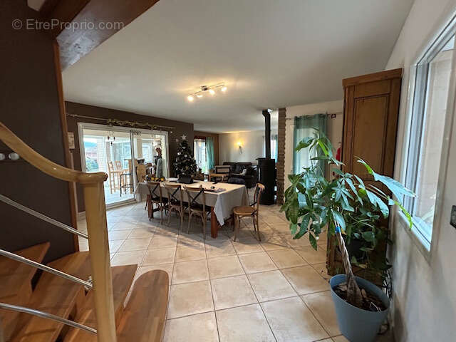 Maison à SAINT-ROMAIN-D'AY