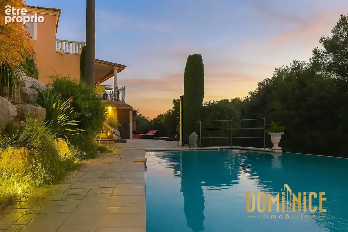 Cagnes-sur-Mer Les Collettes   Villa 233 m2, piscine à débordement, vue mer et espace bien-être - photo 4