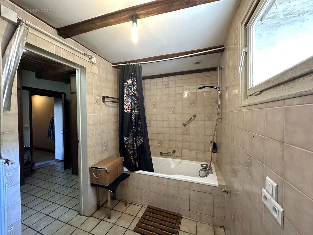 CHAMPAGNOLLES (17240)  4 pièces  104 000  FAI - photo 8