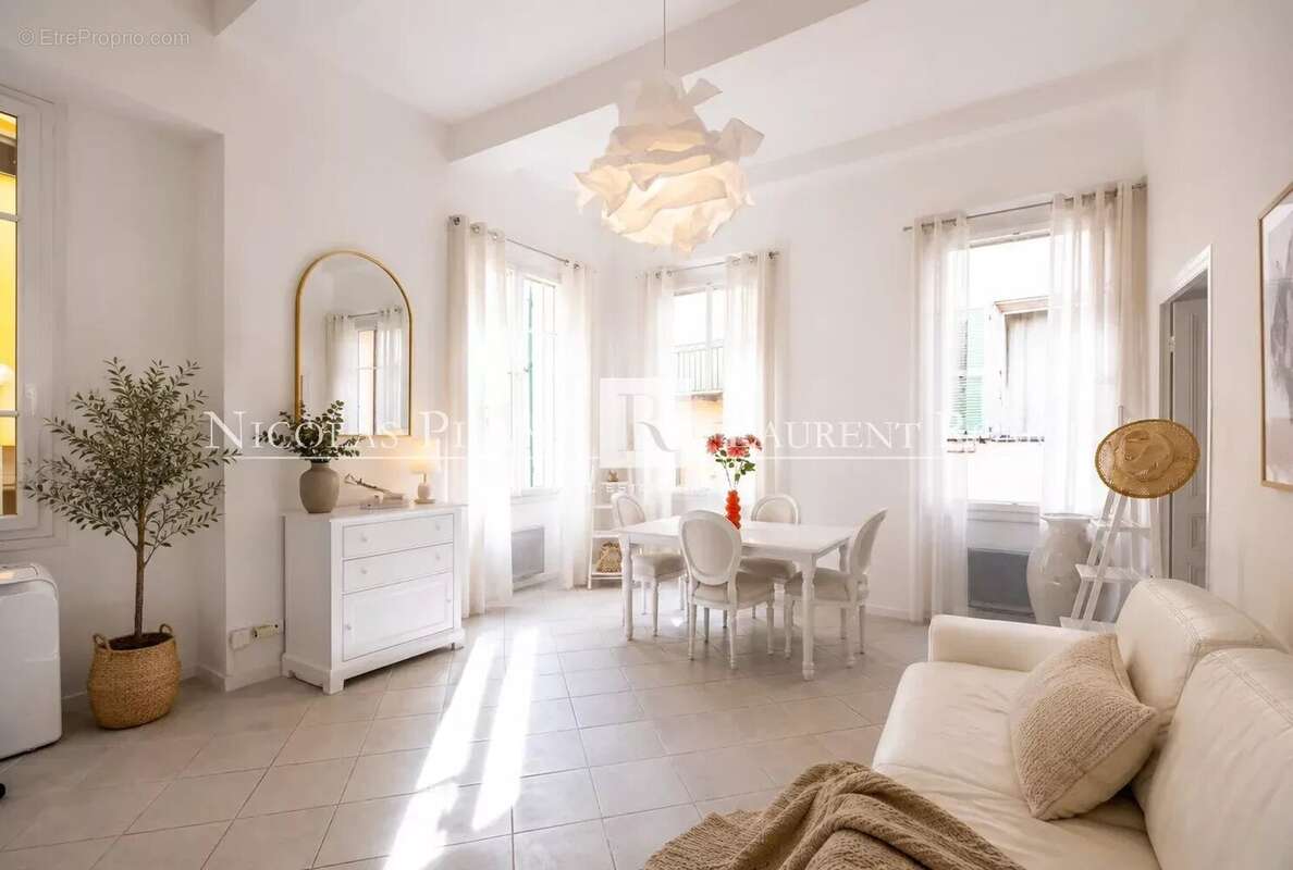 Appartement à VILLEFRANCHE-SUR-MER