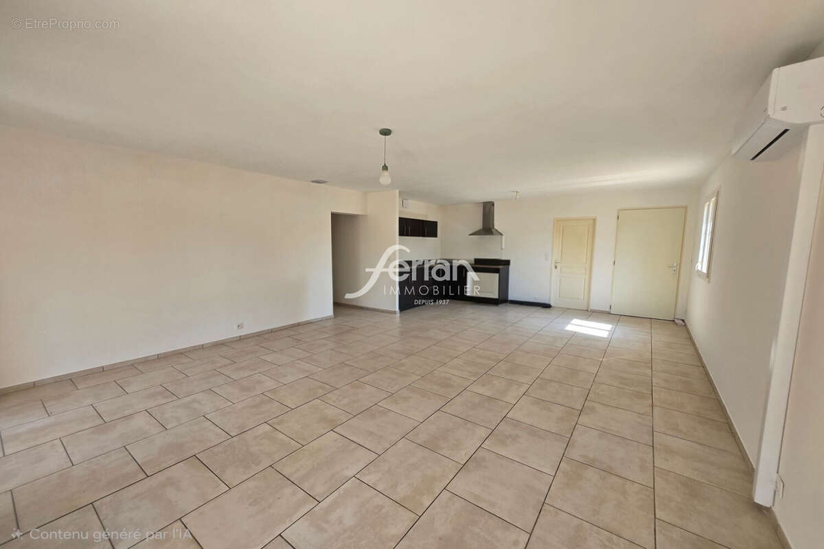 Maison 89 m² à Salernes  - photo 4