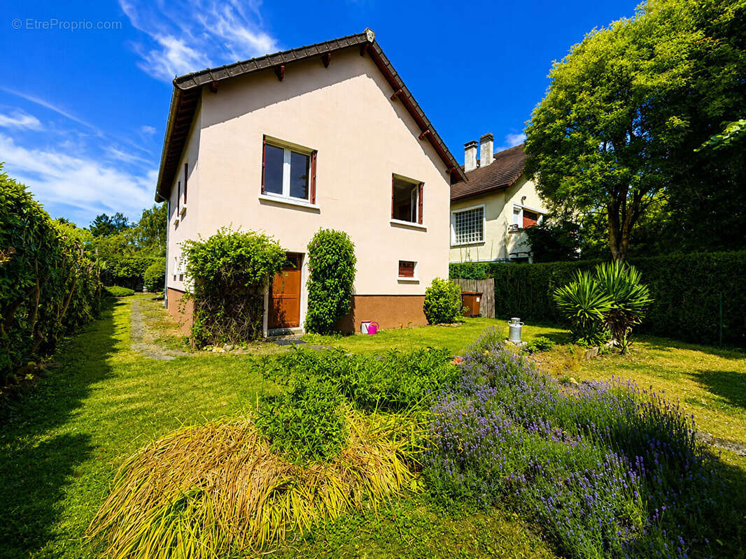 Maison à JOUY-EN-JOSAS