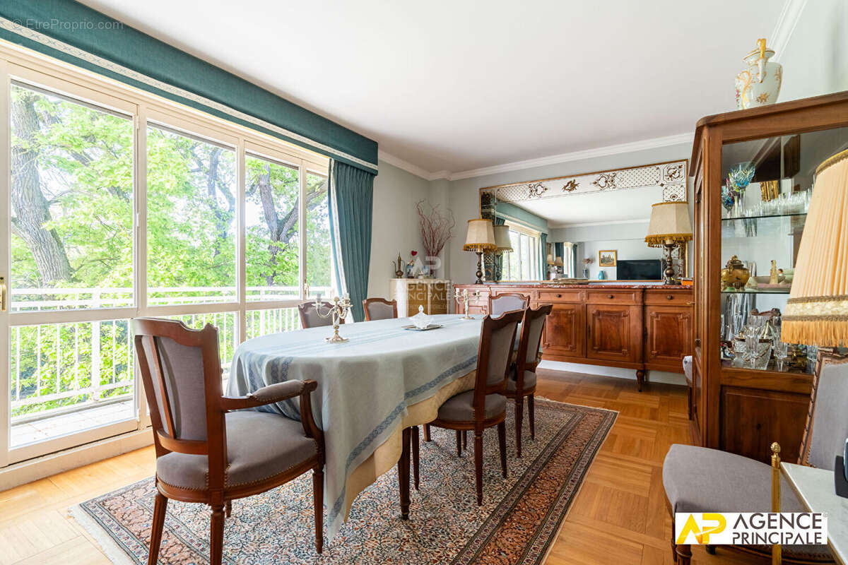 Appartement à MAISONS-LAFFITTE