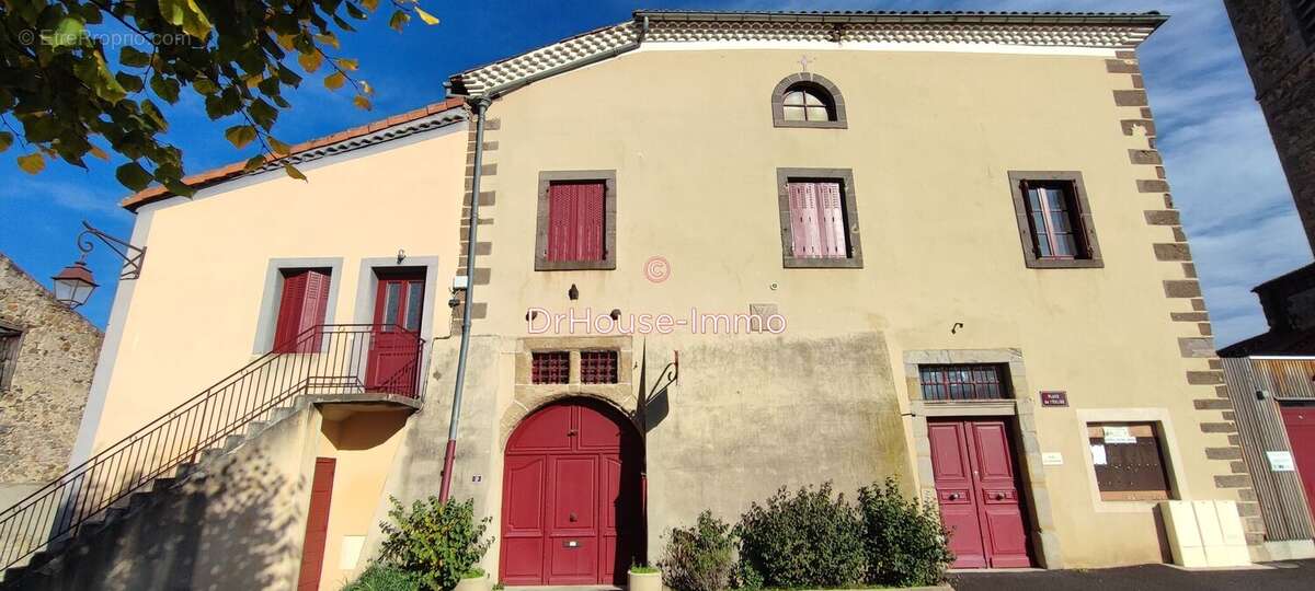 Commerce à VIEILLE-BRIOUDE