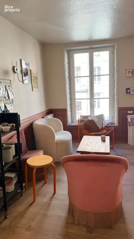Local commercial 180 m² - photo 10