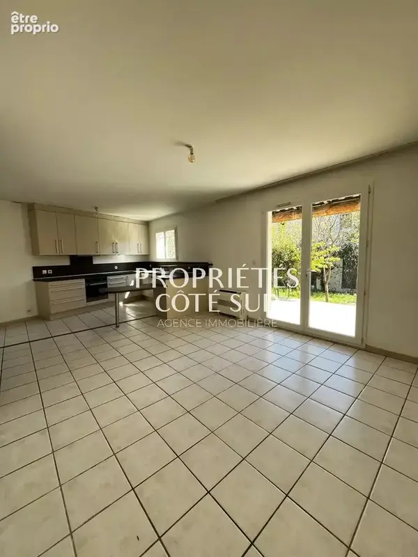 Villa 4 pièces avec jardin à Entraigues-sur-la-Sorgue - photo 1