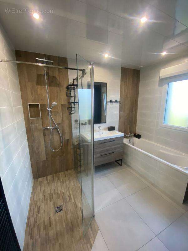 Maison à TOURVILLE-SUR-ODON