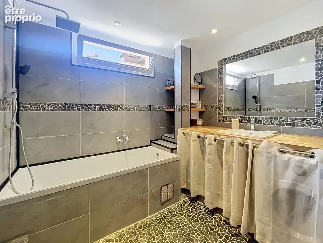 Appartement À Vendre - photo 6