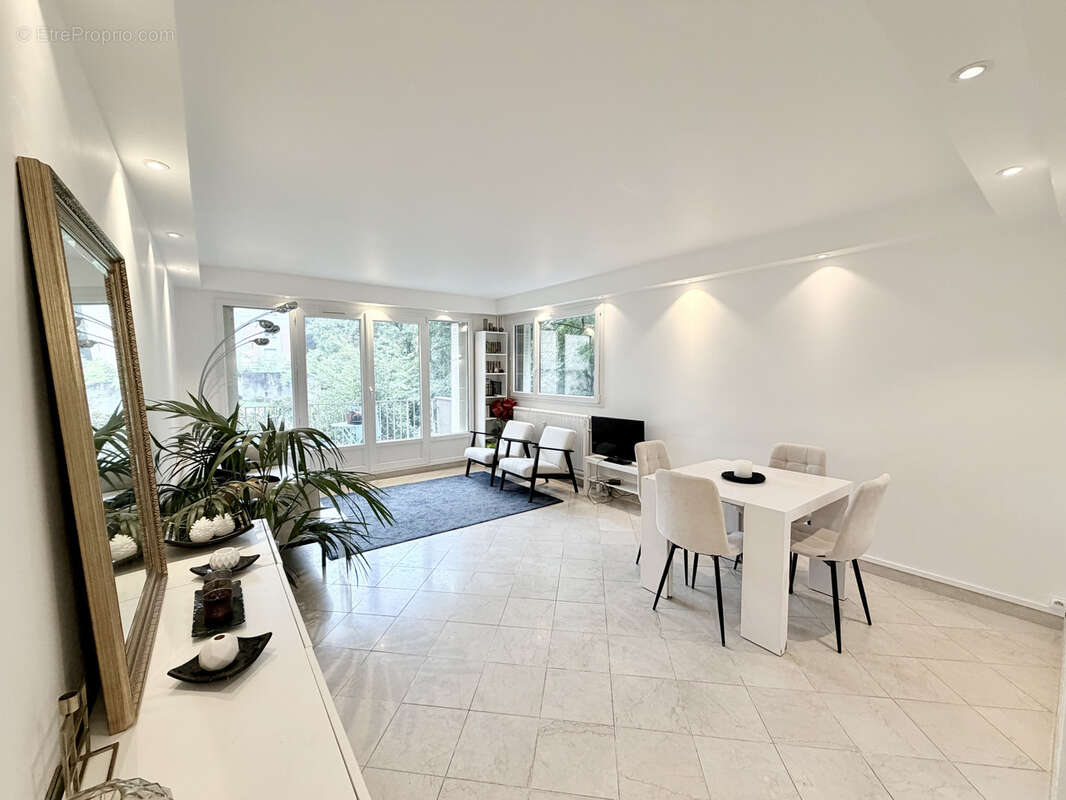 Appartement à SAINT-MAURICE