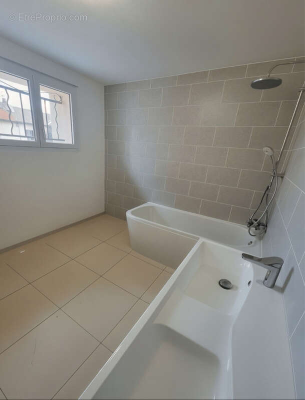 Appartement à PERTUIS