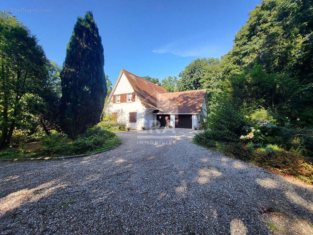 Maison à CAMPIGNEULLES-LES-GRANDES
