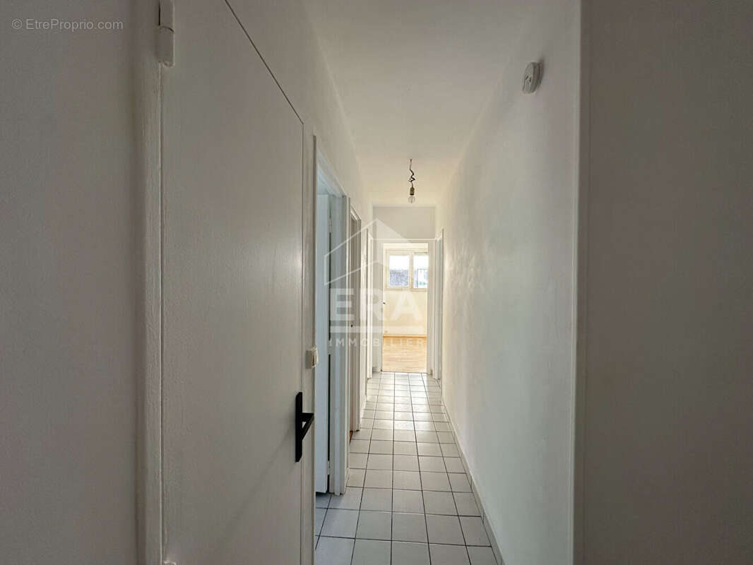 Appartement 74m² à châteauroux - photo 4