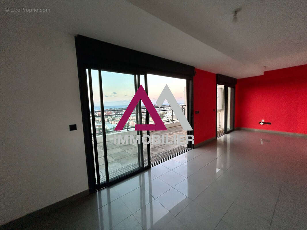 Appartement à SAINT-DENIS