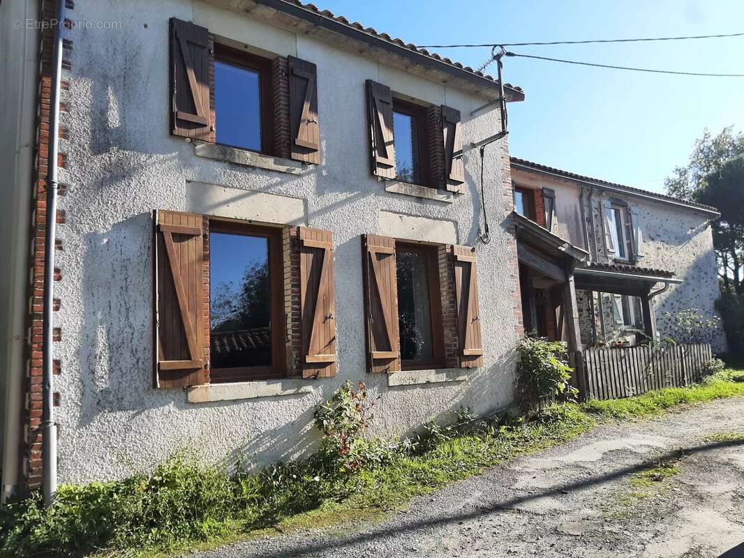 Maison à MONTOURNAIS