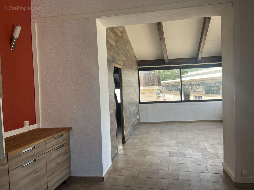 Appartement T2 et Local commercial - Centre Ganges - photo 10