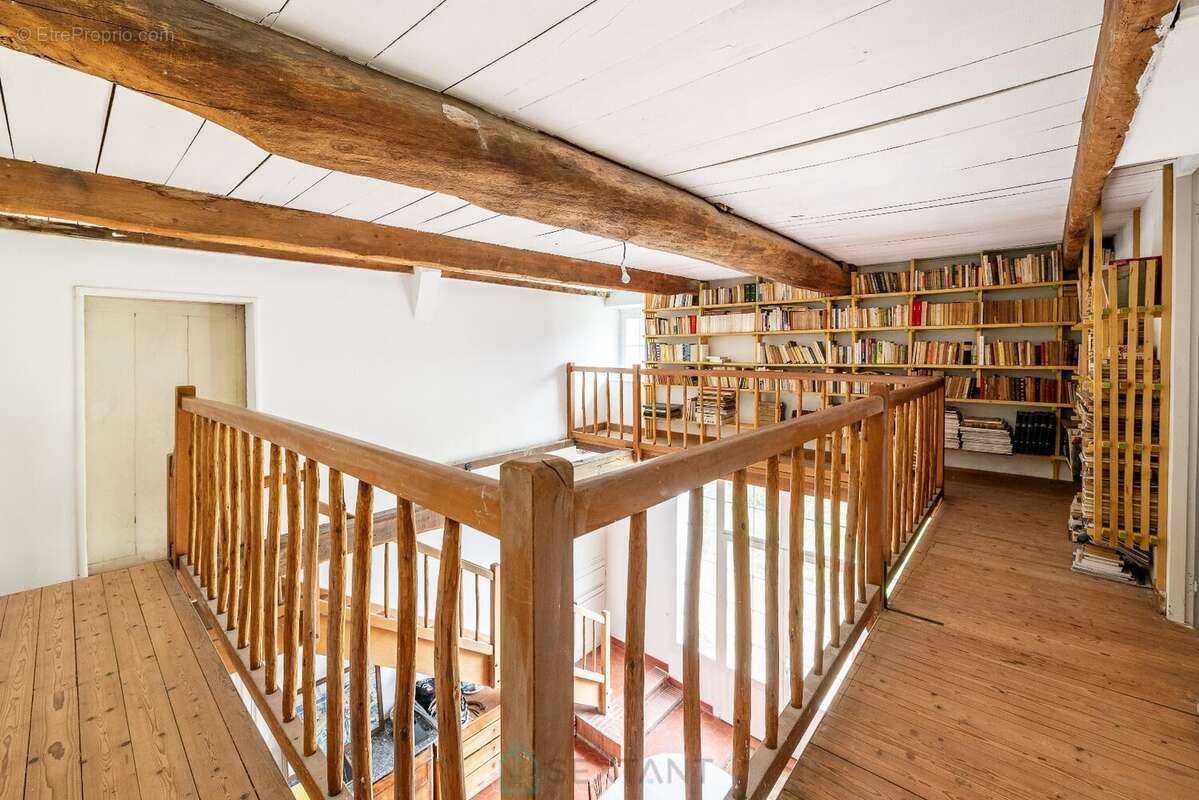 Maison à MAGNY-LES-HAMEAUX