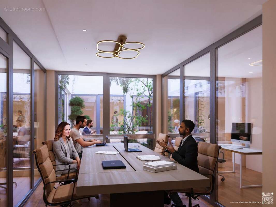 Commerce à PARIS-9E