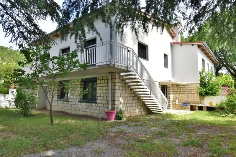 Maison à CHATEAU-ARNOUX-SAINT-AUBAN
