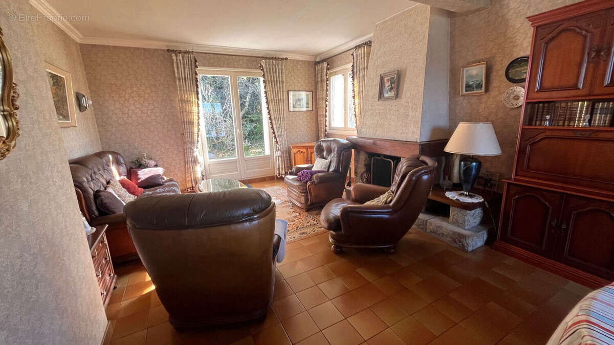 Maison à ERGUE-GABERIC