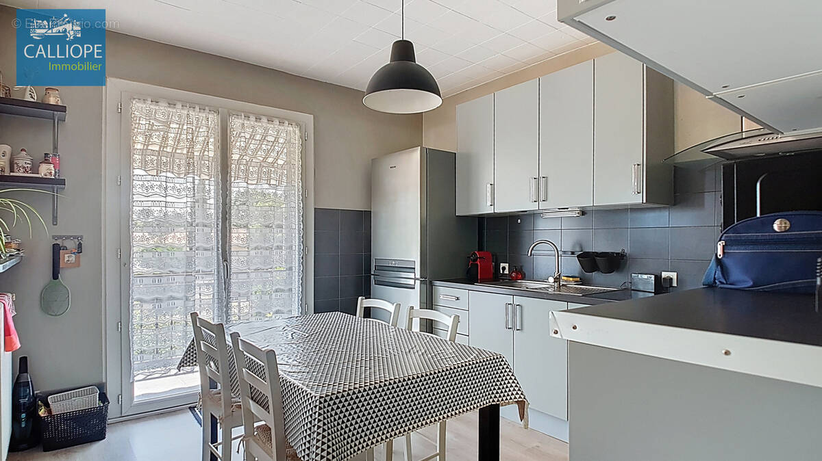 Maison à PAREMPUYRE