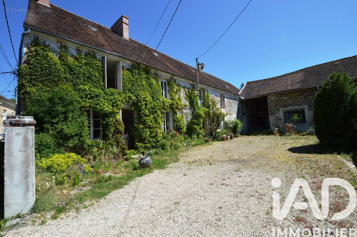 Photo 1 - Maison à SAINT-DENIS-LES-REBAIS