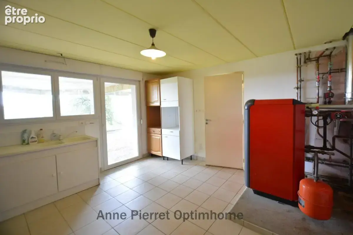 À VENDRE – Grande maison de plain-pied de 224 m² habitable (4 chambres) avec vue exceptionnelle sur forêt et plaine à Vaux-devan - photo 18