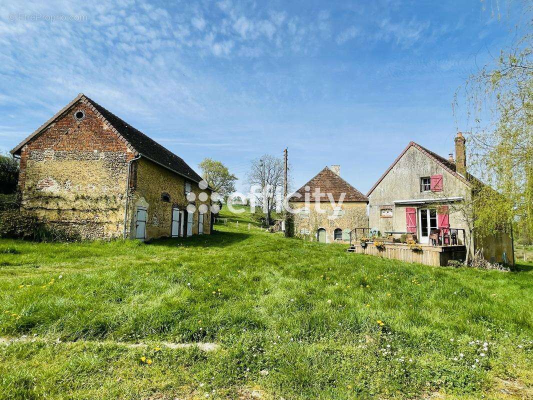 Maison à SAINT-AUBIN-DES-COUDRAIS