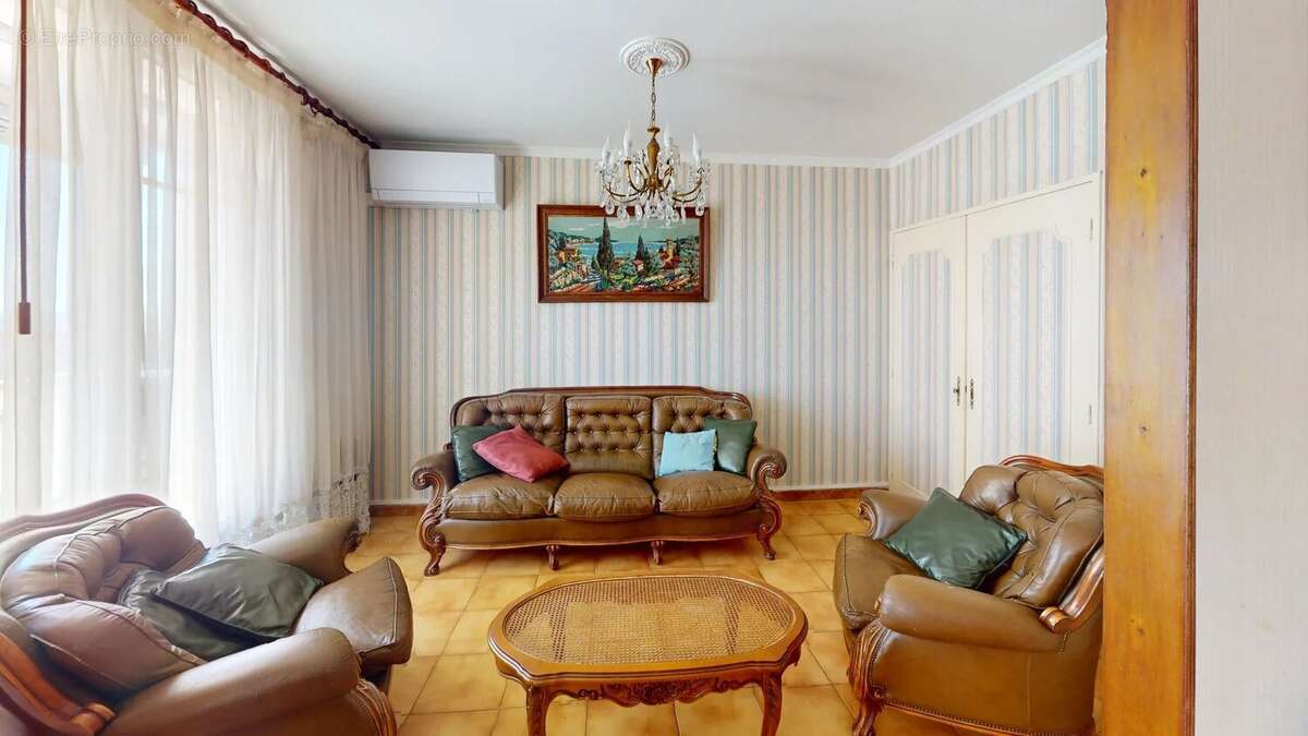 Appartement à PORT-DE-BOUC