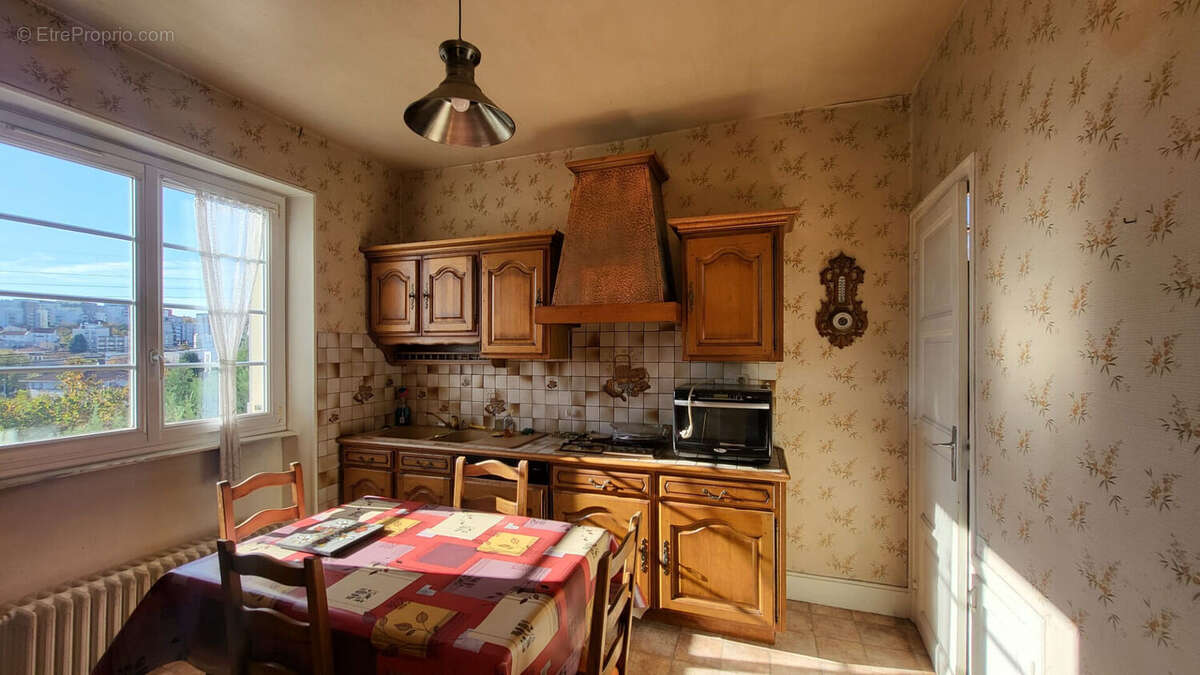 Maison à CLERMONT-FERRAND