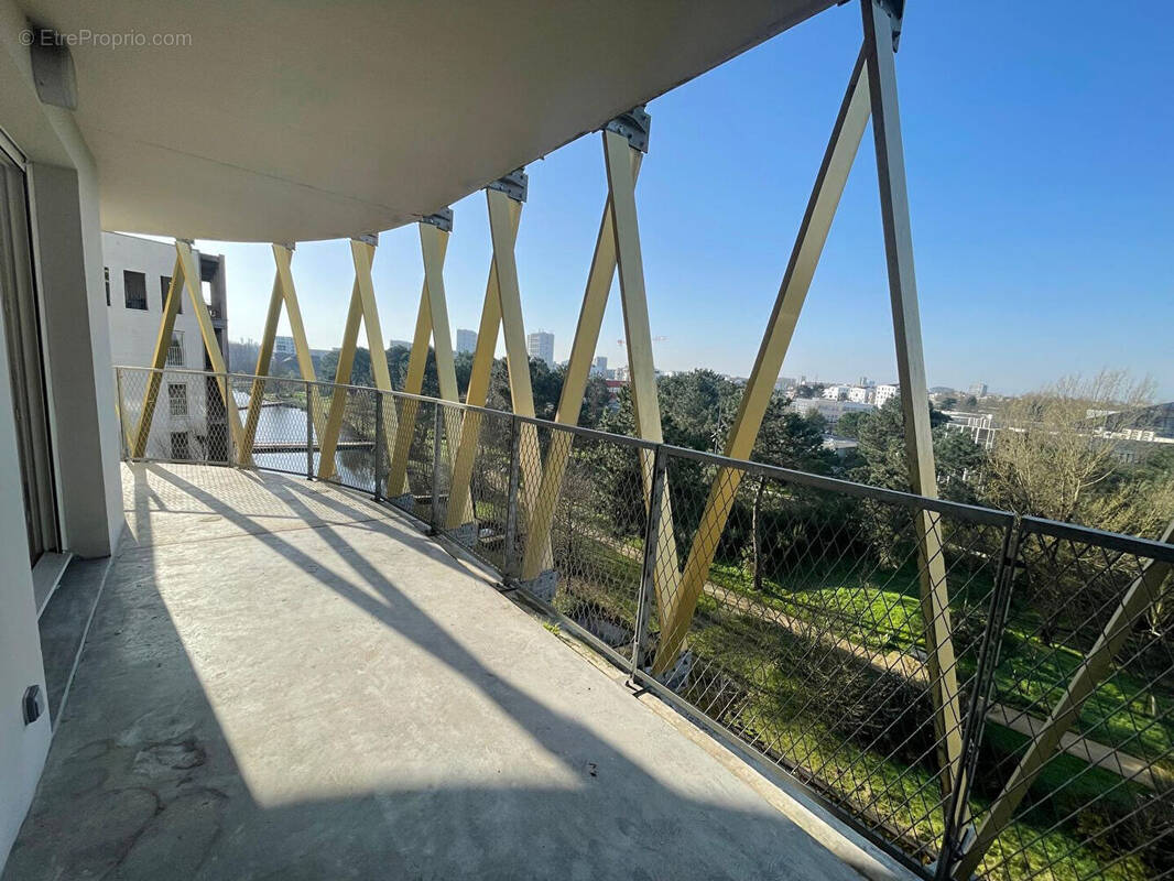 Appartement à BORDEAUX