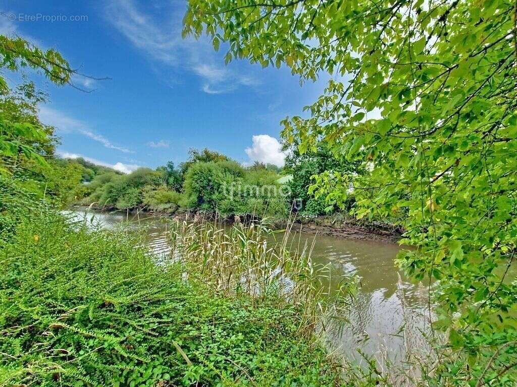 Maison à PONT-DE-BUIS-LES-QUIMERCH