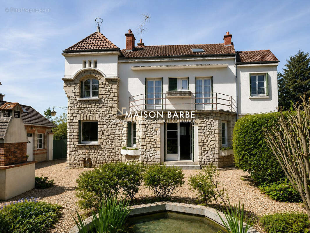 Maison à LOUVRES