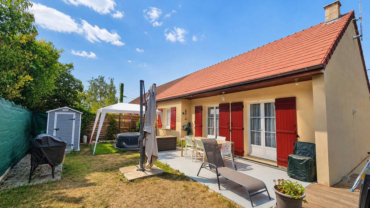 Maison à PIERRES