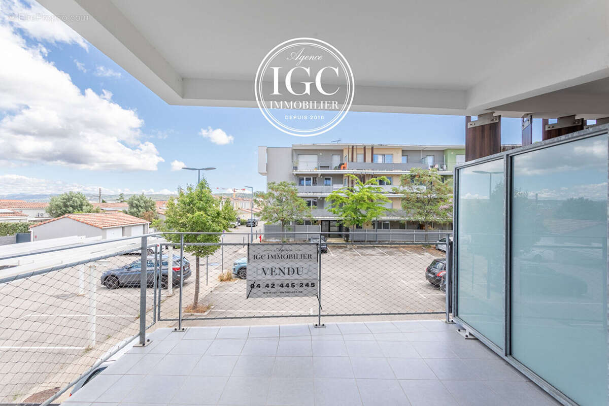 Appartement à CHATEAUNEUF-LES-MARTIGUES