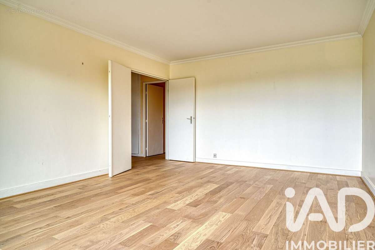 Photo 7 - Appartement à VILLE-D'AVRAY