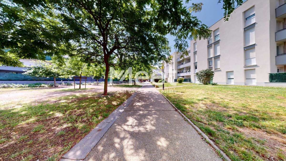 Appartement à LES ULIS