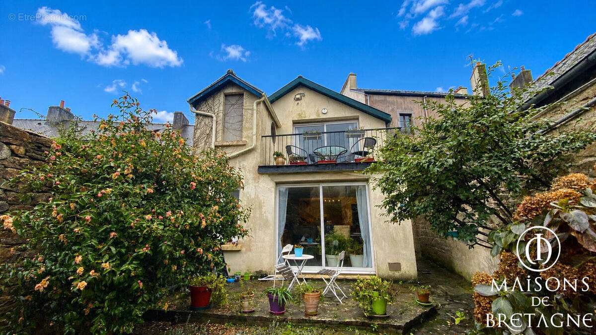 Maison à PONT-AVEN