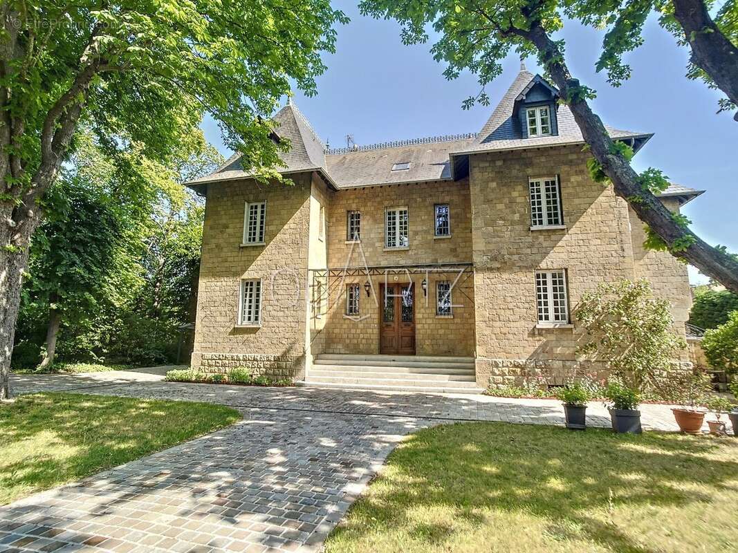 Maison à CERGY
