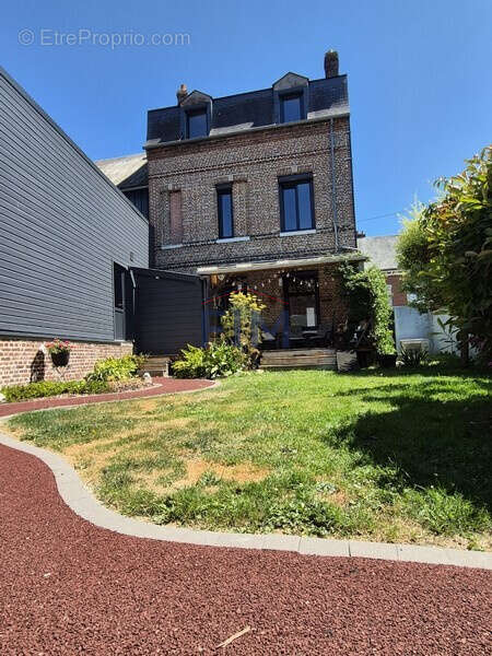 Maison à NEUFCHATEL-EN-BRAY