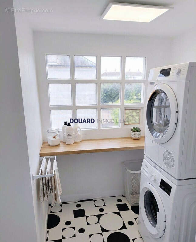 Appartement à HOUILLES
