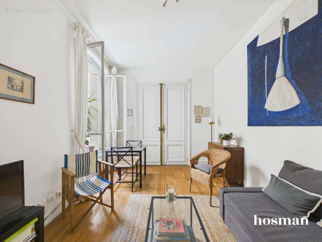 Appartement à PARIS-17E