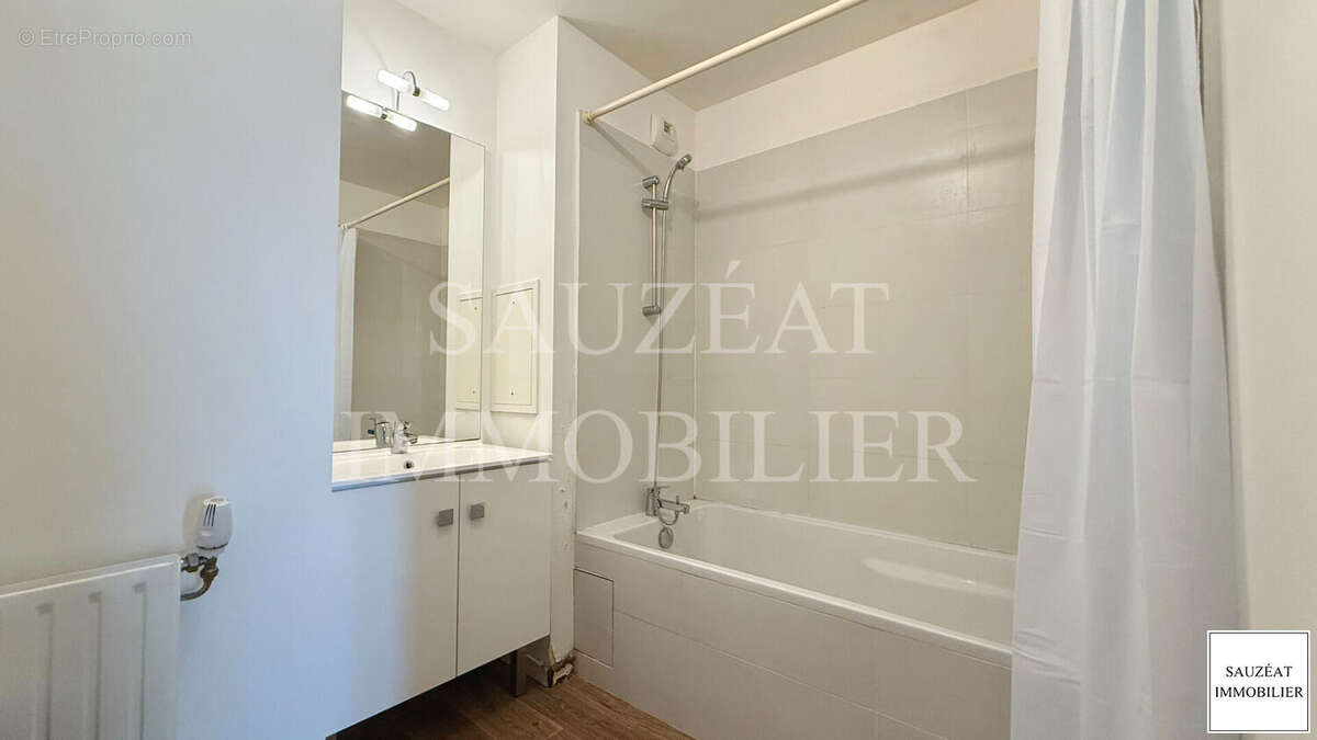 Appartement à BAGNEUX