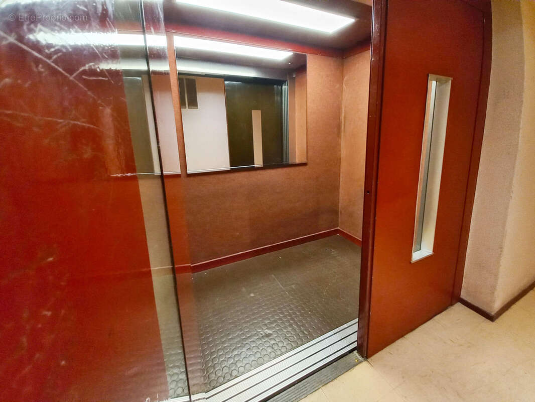 .2 pièces clair avec balcon et loggia   10 min du Mo Créteil?Préfecture - photo 9