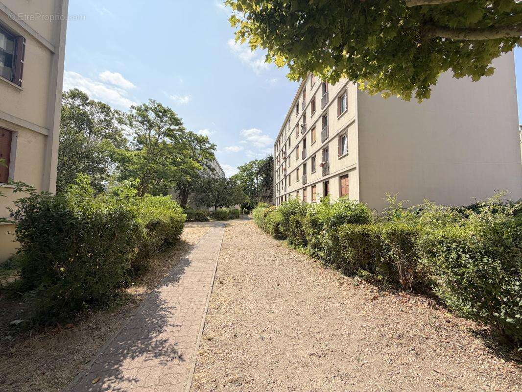 Appartement À Vendre - photo 9