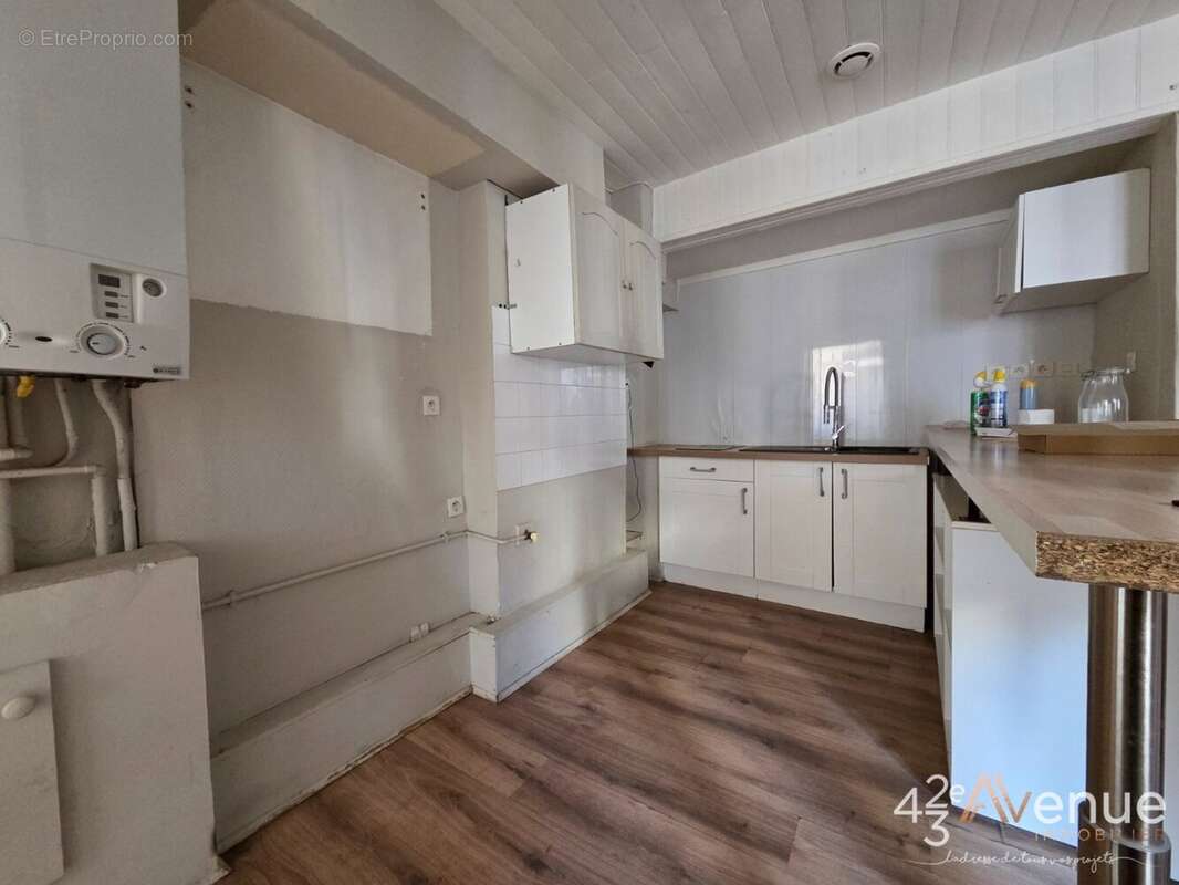 Appartement à SAINT-ETIENNE