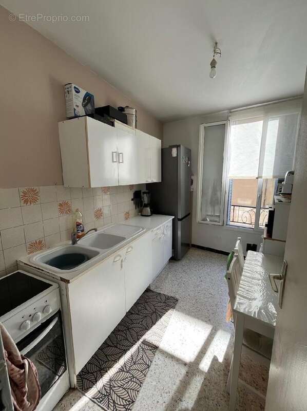 Photo 2 - Appartement à NIMES